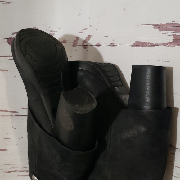 Vince Camuto black suede heel shark booties 8 - Picture 8 of 9